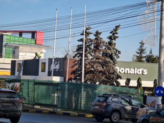 Restaurantul McDonalds din centrul Sucevei se redeschide vineri, 29 noiembrie, dupa lucrările de modernizare 1