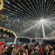 Luminile de sărbătoare din centrul Sucevei au fost aprinse de campionii olimpici Marius și Ionela Cozmiuc