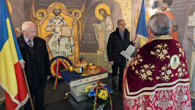 Slujbă de pomenire pentru sufletele eroilor români, la Monumentul „Turnul Unirii”