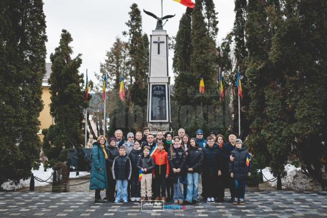 Locuitorii din Vatra DOrnei au avut parte de o frumoasă paradă militară