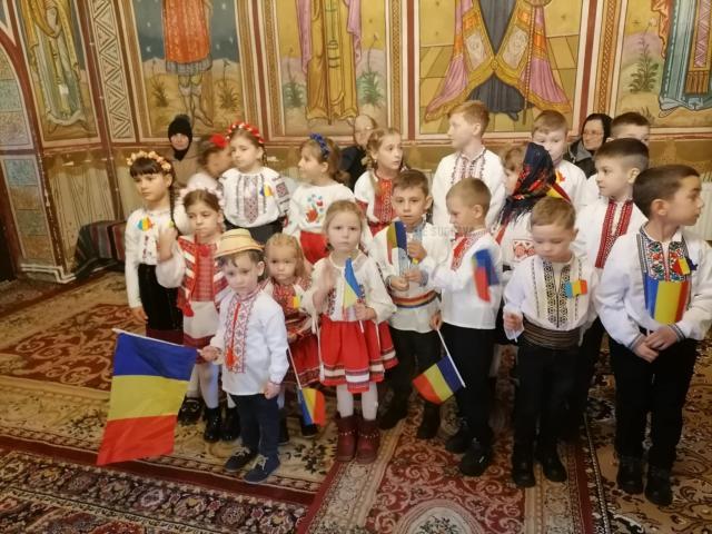 Proiectul educațional „La mulți ani, români! La mulți ani, România!", la Zamostea