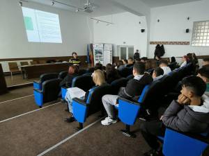 Violenta si consecitele ei ar putea fi prevenite cu mai mult succes in scoli, printre tineri
