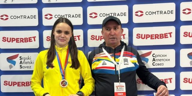 Claudia Costiuc alaturi de antrenorul Cristian Prasneac