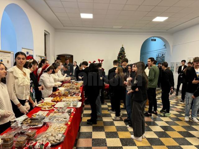 „Târgul de Crăciun” („der Weihnachtsmarkt”) la Colegiul Național „Eudoxiu Hurmuzachi” 2