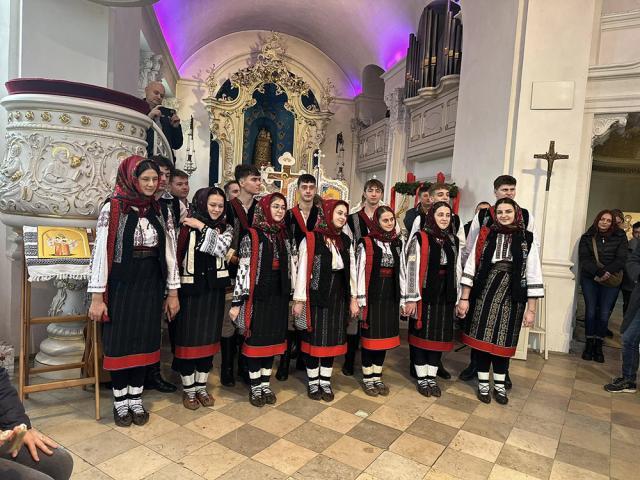 Grupul vocal-tradițional „Ai lui Ștefan, noi oșteni”  a concertat în Germania