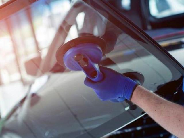 Montarea corectă a parbrizului cu ajutorul experților MasteAutoGlass.ro