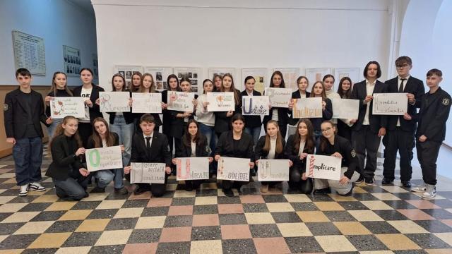Ziua Internațională a Drepturilor Omului, marcată la Colegiul „E. Hurmuzachi” din Rădăuți