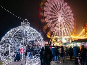 Moș Crăciun va primi scrisori de la copii în târgul de iarnă din parcul Ariniș din Gura Humorului