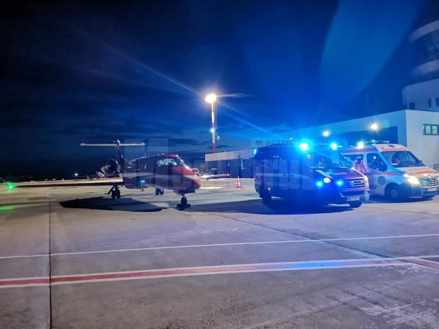 Două fetițe grav rănite de explozia unei butelii au fost transportate cu un avion SMURD de la Suceava la București