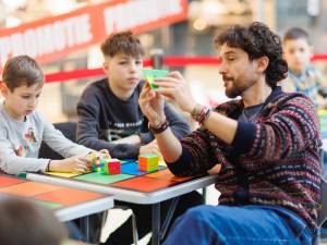 Cub Rubik & Mos Craciun la Shopping City Suceava 1