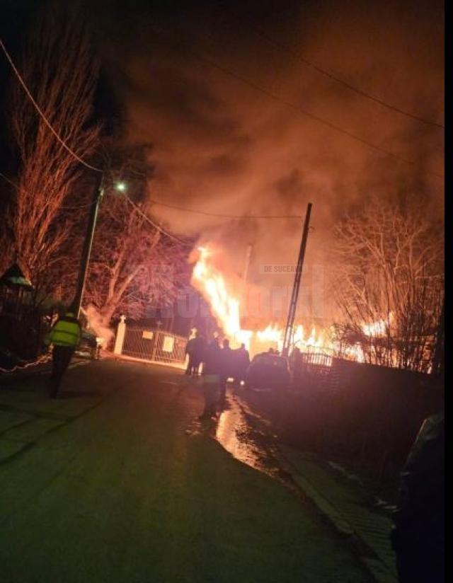 Explozia urmată de incendiu