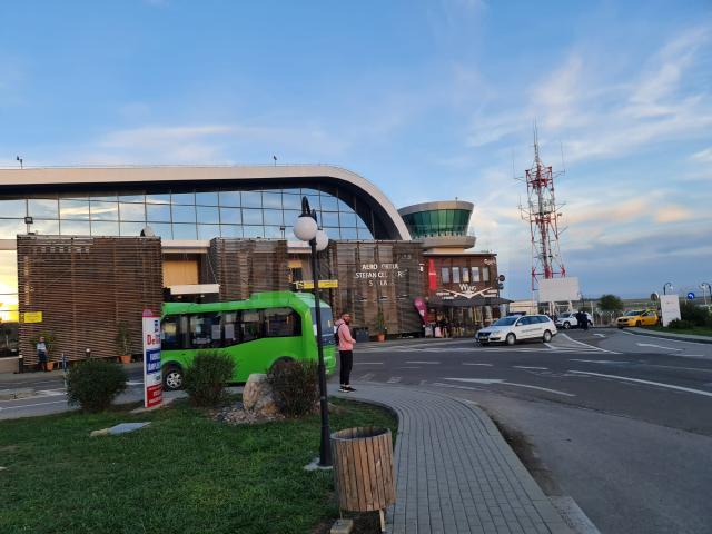 Primăria Suceava renunță la cursele de autobuz spre și dinspre aeroport