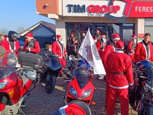 Parada Moș Crăciun-ilor pe două roți a pornit ca de obicei, din Ițcani, din fața sediului Tim Group