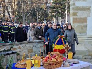 Depunere de coroane și jerbe de flori la 35 de ani de la Revoluția Română, la Suceava 4