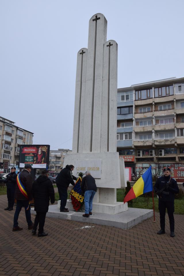 Eroii martiri ai Revoluţiei din 1989, comemoraţi la Fălticeni