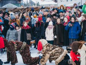 „Parada Cailor și a portului popular” și Balul Gospodarilor, la Moldovița