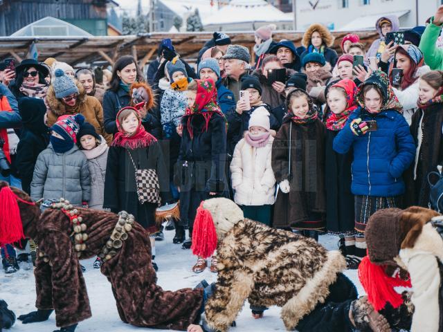 „Parada Cailor și a portului popular” și Balul Gospodarilor, la Moldovița