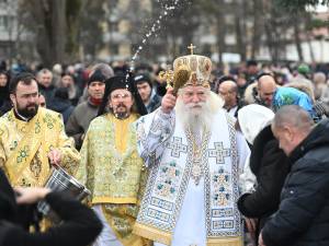 Sfânta Liturghie de Bobotează, în curtea Mănăstirii „Sfântul Ioan cel Nou” Suceava