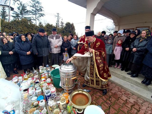 Sfințirea apei la Biserica Sf. Gheorghe din Bosanci