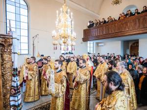 Liturghie arhierească cu prilejul împlinirii a trei ani de la redeschiderea Mănăstirii Arbore