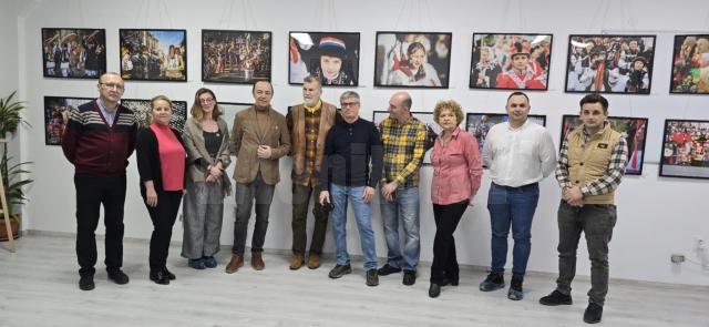 Ziua Artei Fotografice, marcată la Galeria „Zamca” printr-o expoziție realizată de membrii Clubului Fotografilor Suceveni