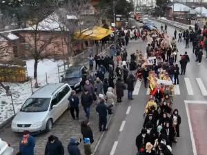 20 de formații de datini și obiceiuri au participat la Festivalul de Datini și Obiceiuri pe Stil Vechi din Drăgușeni