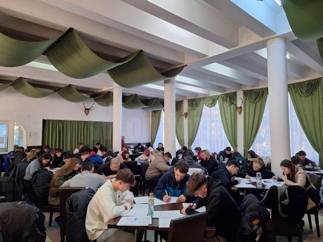 Elevii de-a XII-a de la Colegiul Silvic, în focurile simulărilor pentru examenul de bac