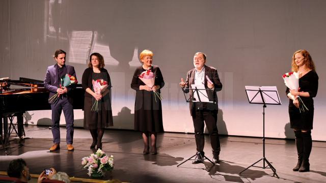 Fascinantă ”călătorie” prin muzică și poezie, pe scena teatrului sucevean, de Ziua Culturii Naționale