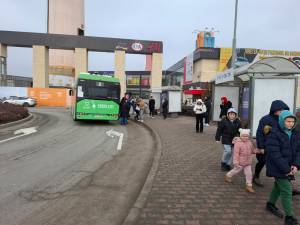 Din 25 ianuarie, autobuzele TPL nu mai intră pe la Iulius Mall Suceava