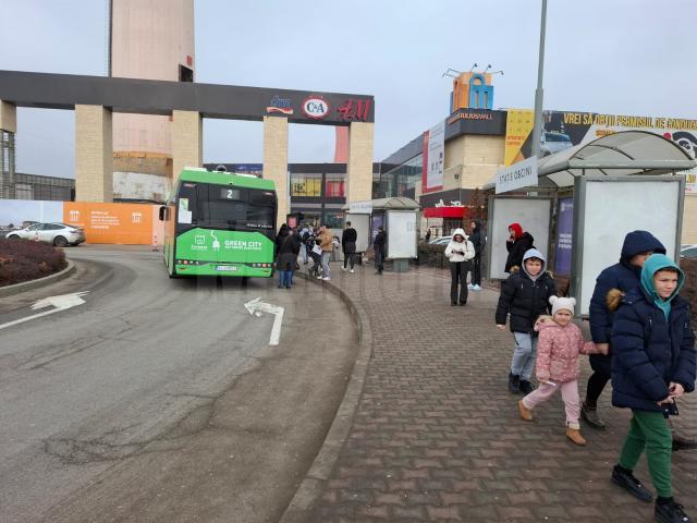 Din 25 ianuarie, autobuzele TPL nu mai intră pe la Iulius Mall Suceava