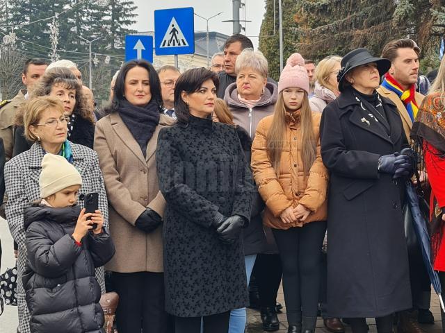 Ziua Unirii Principatelor, 24 ianuarie, sărbătorită la Suceava cu ceremonii militare, religioase, depuneri de coroane și Hora Unirii