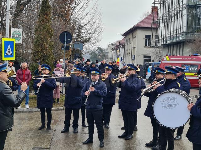 Ziua Unirii Principatelor, 24 ianuarie, sărbătorită la Suceava cu ceremonii militare, religioase, depuneri de coroane și Hora Unirii