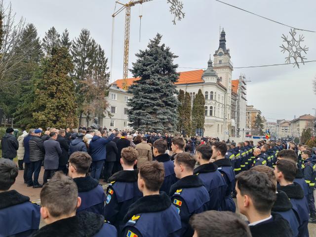 Ziua Unirii Principatelor, 24 ianuarie, sărbătorită la Suceava cu ceremonii militare, religioase, depuneri de coroane și Hora Unirii