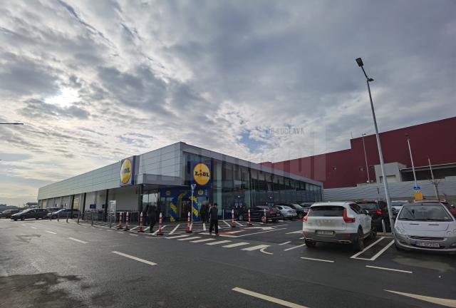 Noul LIDL, situat în imediata apropiere a clădirii Primagra (fostul Galleria Mall) și a complexului imobiliar Mandachi Twins