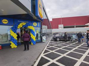 Noul LIDL, situat în imediata apropiere a clădirii Primagra (fostul Galleria Mall) și a complexului imobiliar Mandachi Twins