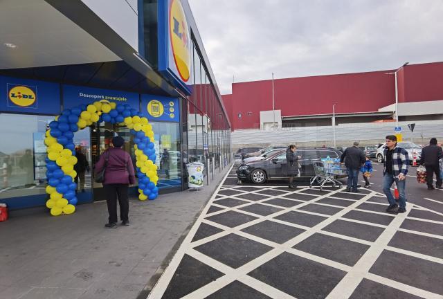 Noul LIDL, situat în imediata apropiere a clădirii Primagra (fostul Galleria Mall) și a complexului imobiliar Mandachi Twins