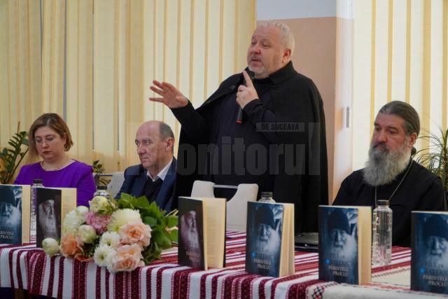 O candelă de har în întunericul vremurilor noastre: Părintele Proclu