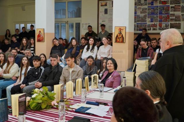 O candelă de har în întunericul vremurilor noastre: Părintele Proclu