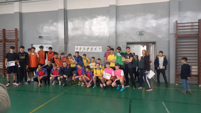 Centrul Școlar de Educație Incluzivă Suceava a organizat competiția ,,Cupa prieteniei la fotbal”