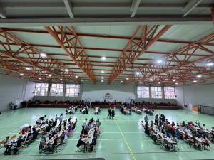 Aproximativ 170 de elevi din clasele primare, la Concursul municipal „Șah în școală”, desfășurat la Școala „Miron Costin”