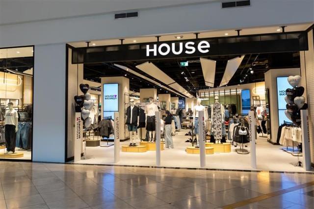 Brandurile internaționale Reserved, Mohito, Cropp și House vin la Iulius Mall cu primele magazine din Suceava