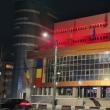 Clădirea Primăriei Suceava, iluminată cu roșu, într-un mesaj simbolic de utilizare ...