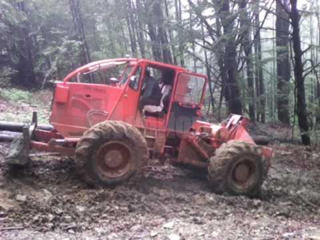 Tractor articulat forestier (TAF)