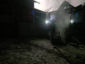 O lumânare lăsată aprinsă a provocat un incendiu care a ucis o femeie de 97 de ani