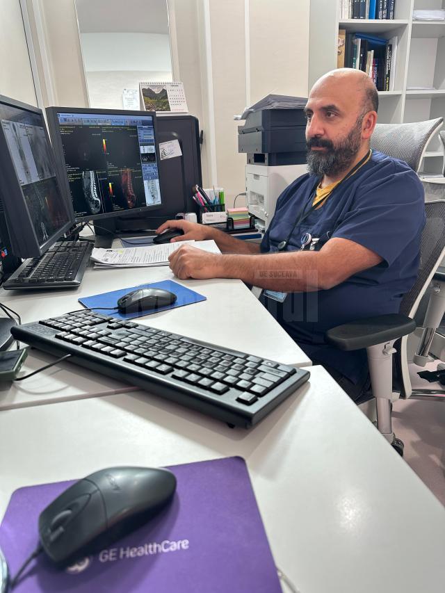 Dr. Mihai Guțu, șef de lucrări la Facultatea de Medicină a Universității „Ștefan cel Mare” și coordonatorul Laboratorului de Medicină Nucleară din spital