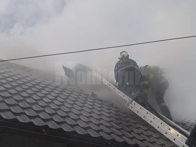 Incendiu la o casă de locuit, la Hârtop