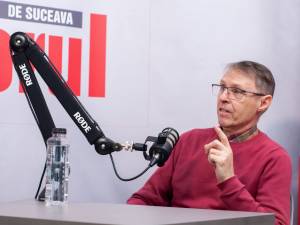 David Croitor, artistul care pictează pe versuri de Bacovia