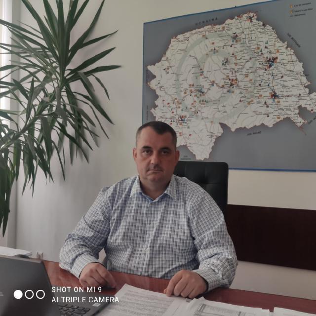 Doctorul Sorin Mihai Voloșeniuc, directorul executiv al Direcției Sanitar Veterinare și pentru Siguranța Alimentelor (DSVSA) Suceava