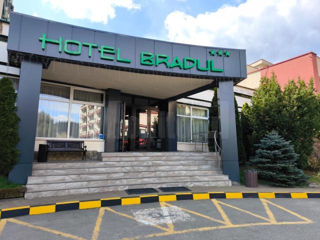 Complexul Hotelier Bradul-Călimani din Vatra Dornei vine cu o ofertă specială pentru turiștii care vor să petreacă Sărbătorile Pascale în Bucovina