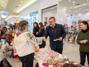 Meșterii populari de la Târgul Mărțișorului au primit diplome și promisiuni de susținere, din partea administrației județene